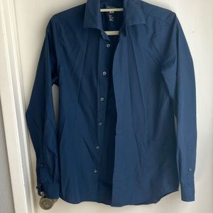 H&M long sleeve button down Small